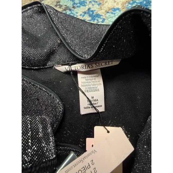 VS Pj Set - Picture 3 of 6